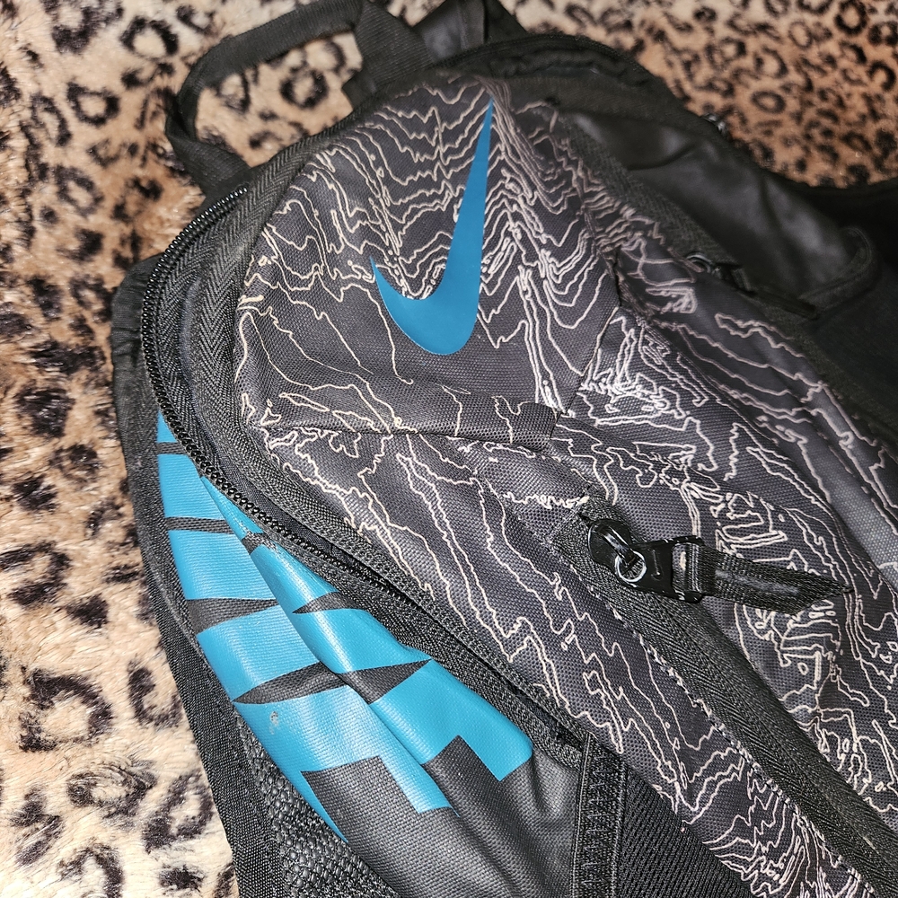 Nike Pro Adapt Backpack - Picture 2 of 7